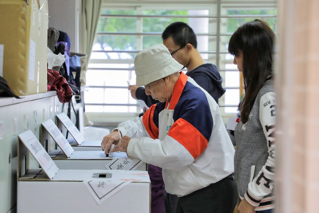 為什麼美國總統投票日是週二，台灣是週六？｜城市圖書館