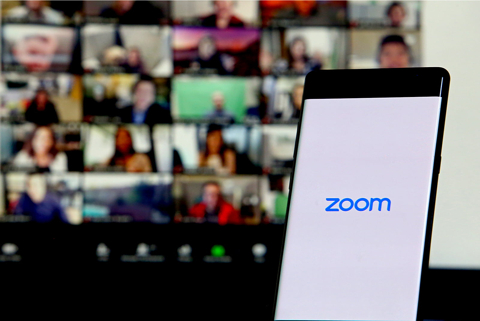 課程非機密，用Zoom沒關係？成大資安教授：忽略威脅是「真誠的無知」，貪圖方便是「盡責的愚蠢」