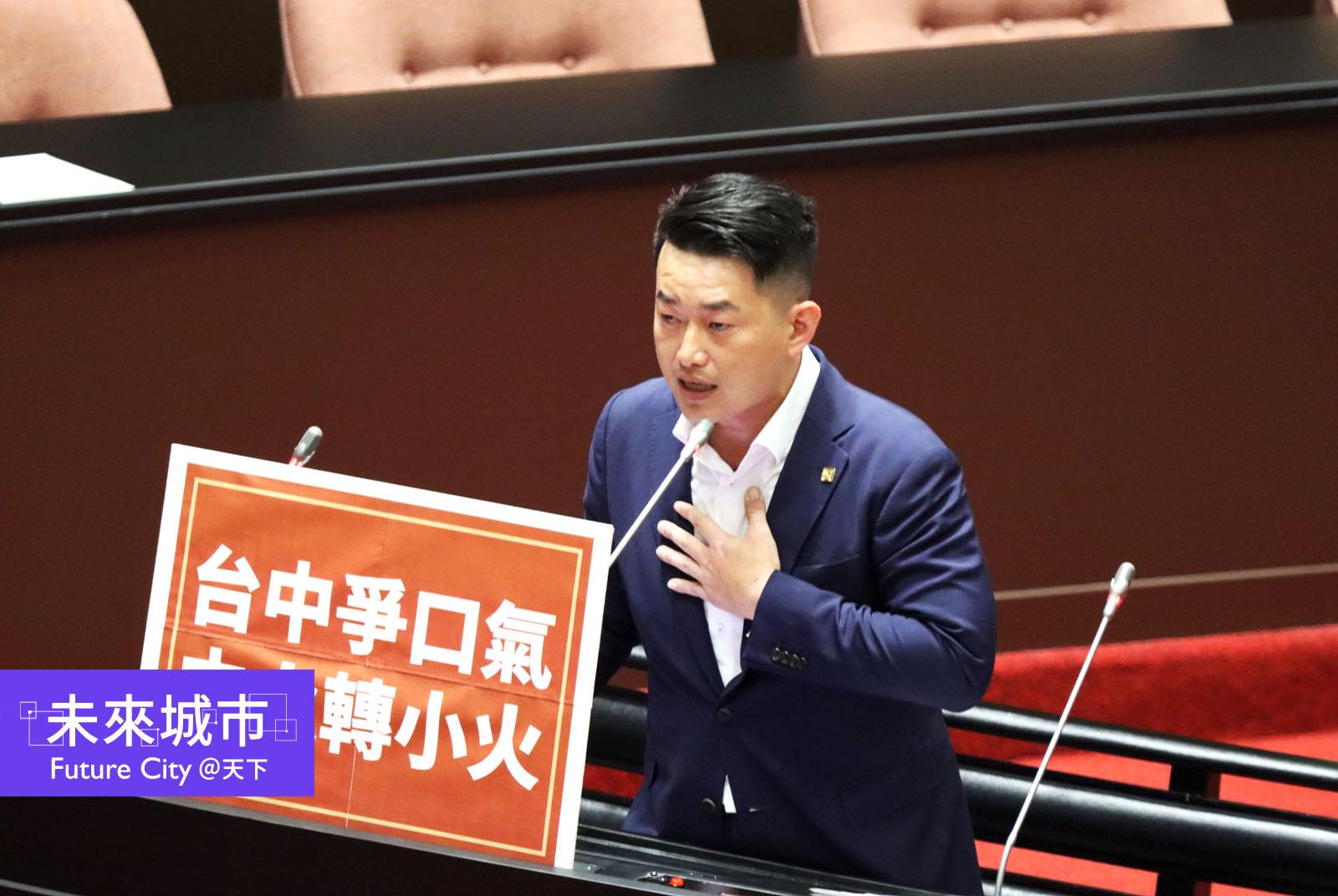 立委表現好壞怎知道？兩年前，陳柏惟找我們一起開發了「選民服務管理系統」