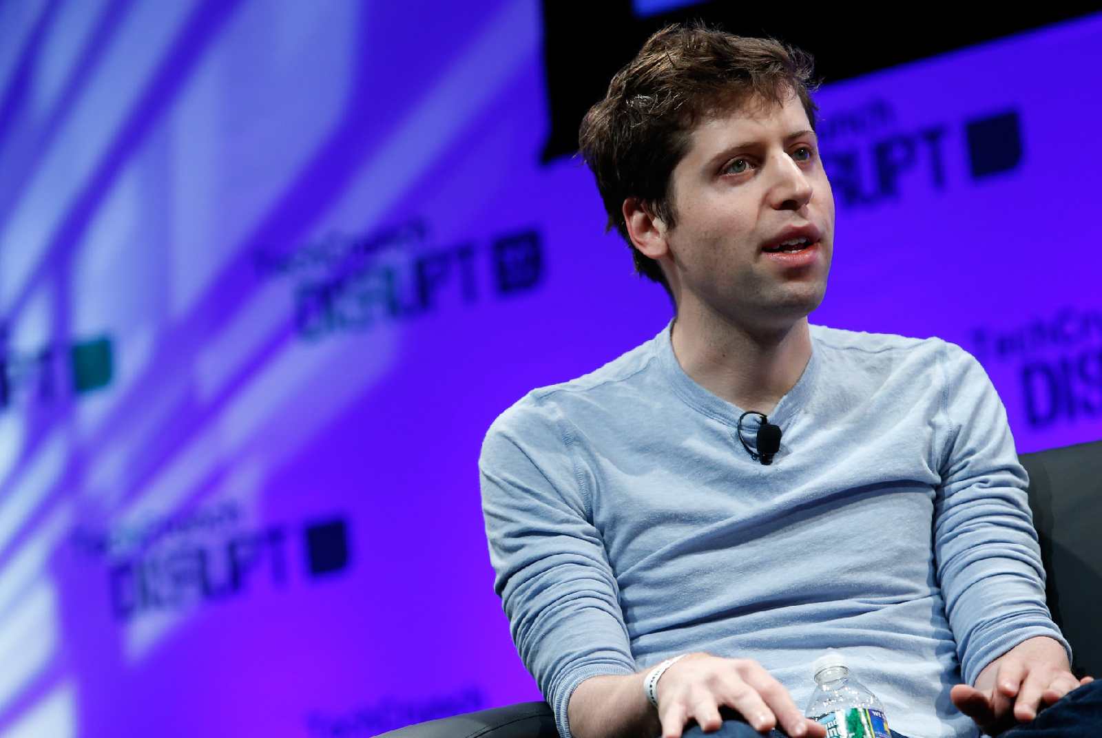 ChatGPT紅遍全球！OpenAI CEO 8歲寫程式、30歲和馬斯克創辦公司　一窺奧特曼成名之路