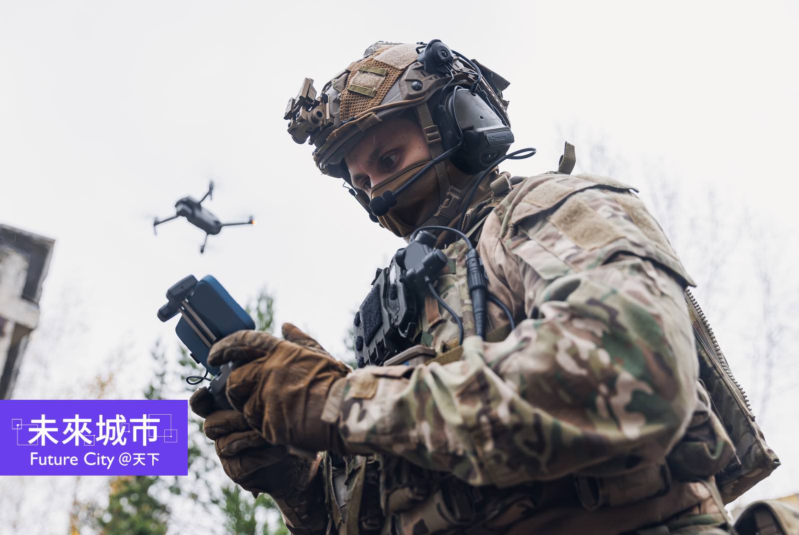 30萬程式設計師參軍：烏克蘭「配備矽谷助力的游擊隊」如何擊退俄軍？