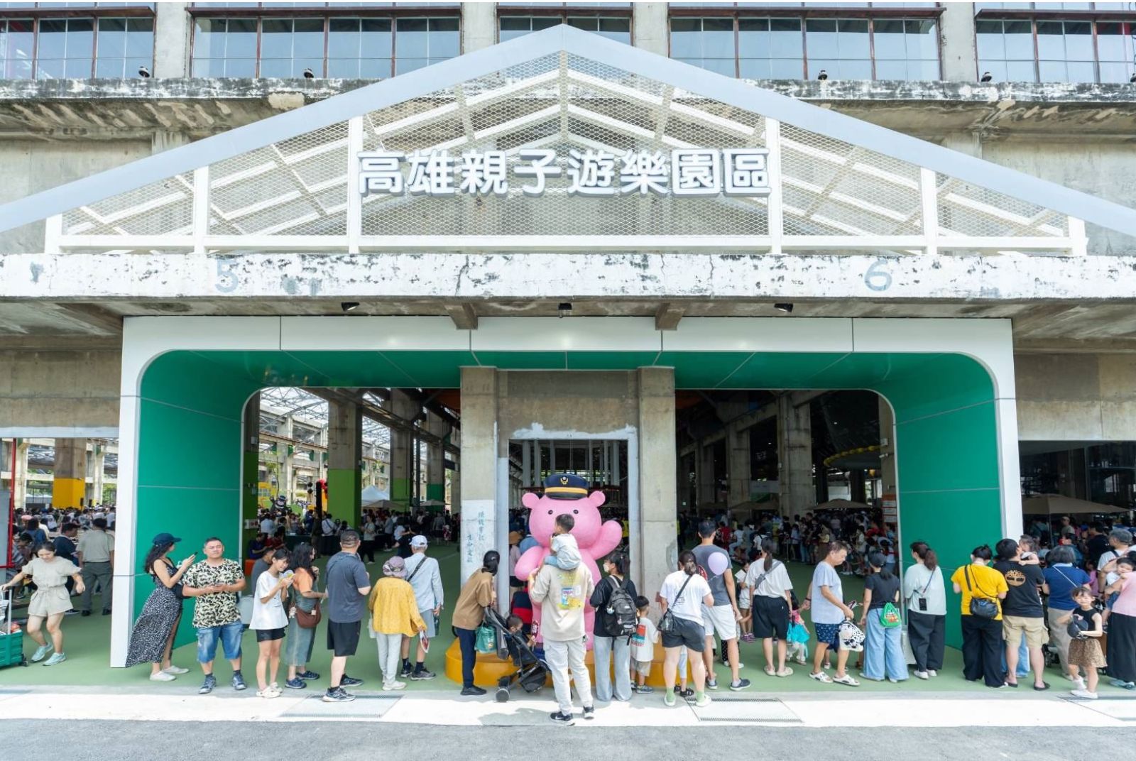 從百年機廠到全國最大半室內親子樂園 高雄如何讓工業遺構重新呼吸
