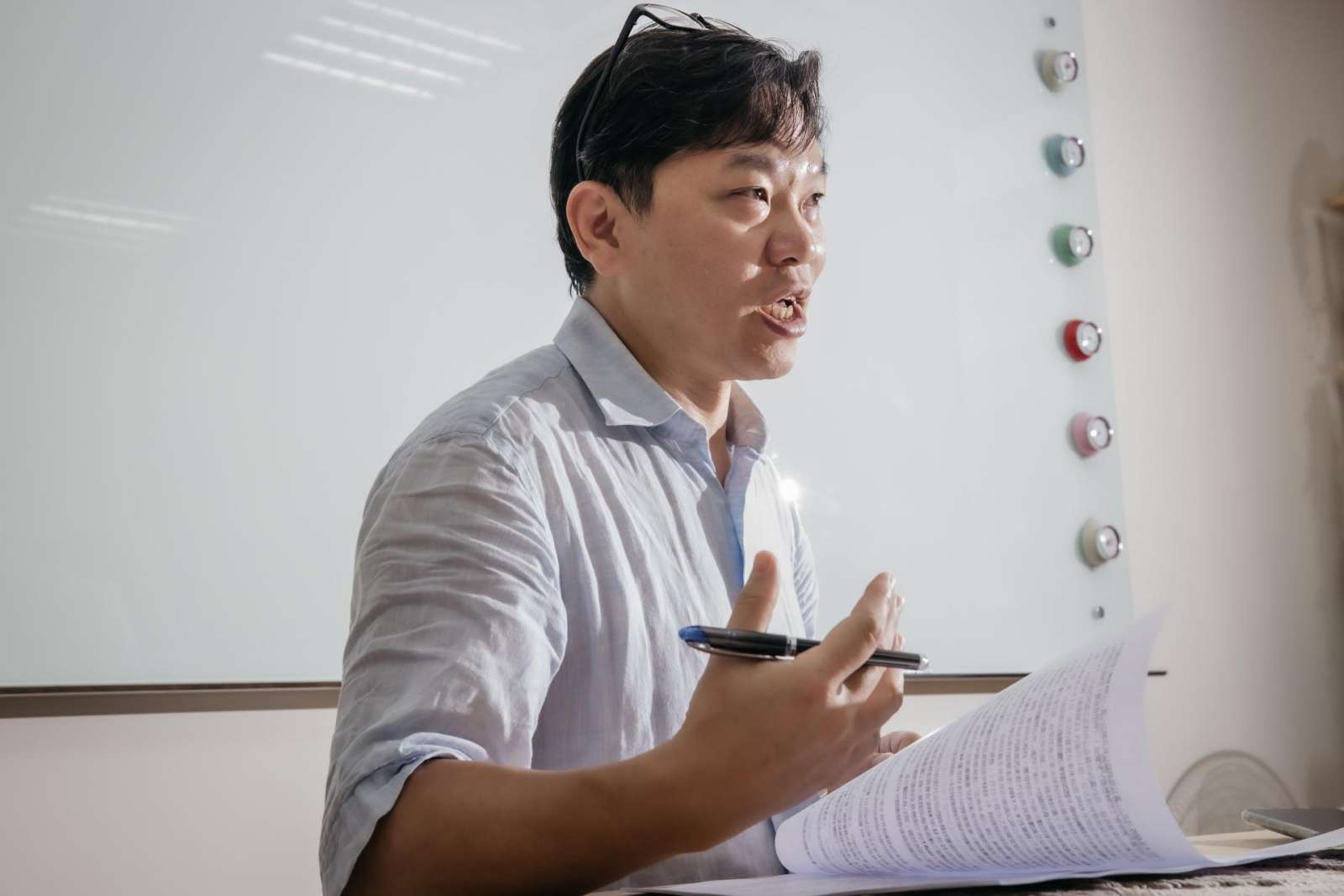 中研院法律所研究員邱文聰認為，一旦留下數位足跡，後續就有遭串連、監控、轉為他用的風險。