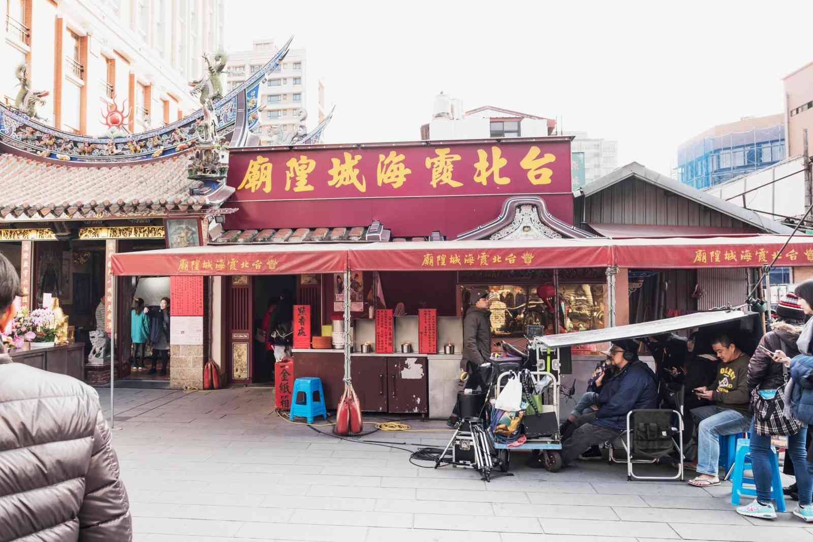 葉天倫在大稻埕耕耘多年，希望透過鏡頭記下當代風華與故事。