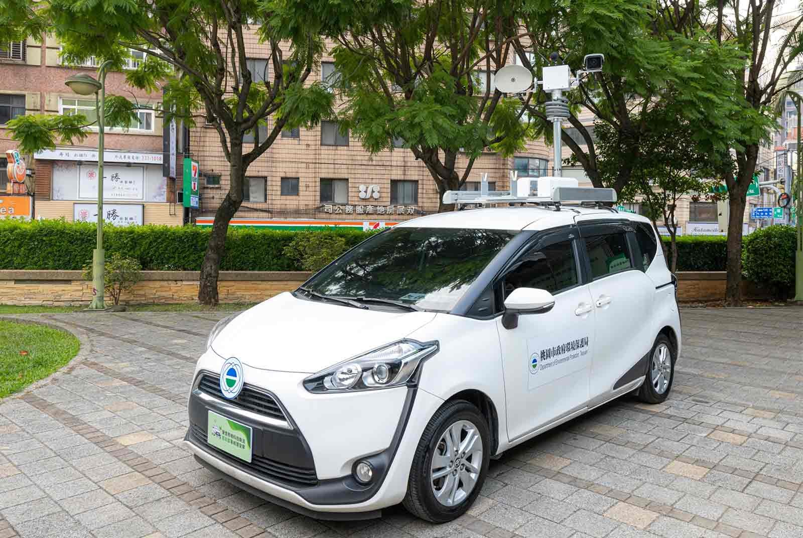 桃園打造全國首輛「高噪音偵測照相車」，精準取締違規車輛。圖片來源：桃園市政府