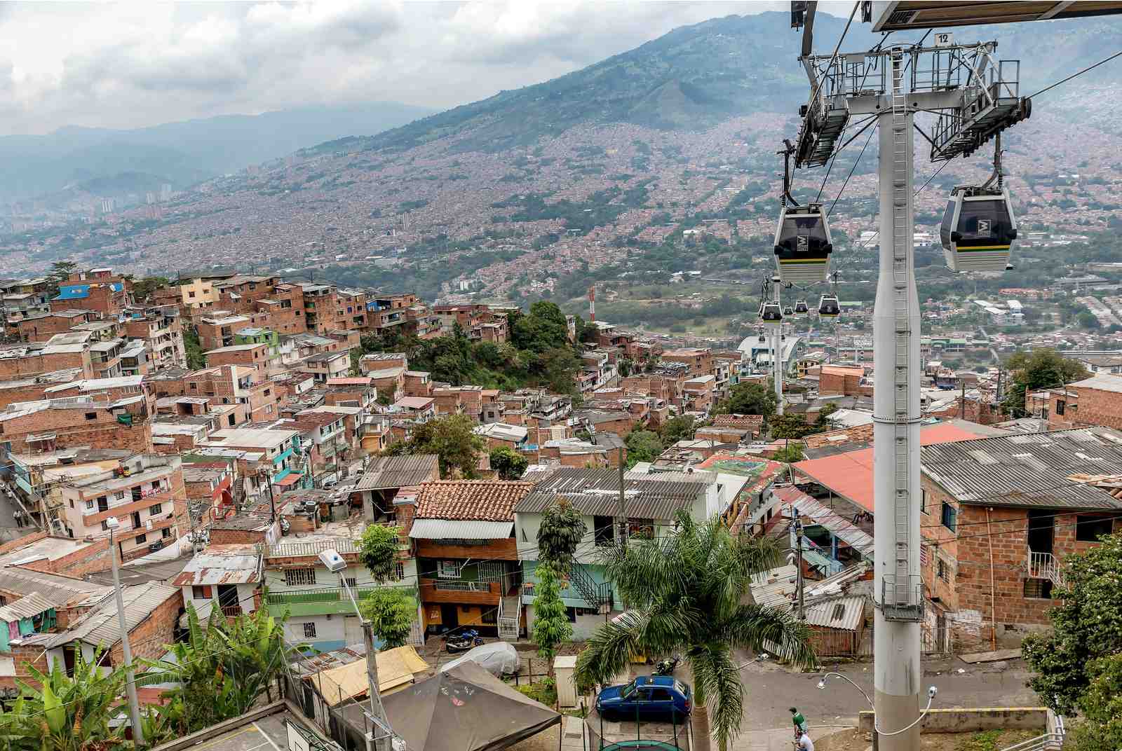 哥倫比亞麥德林的纜車系統。圖片來源：Shutterstock