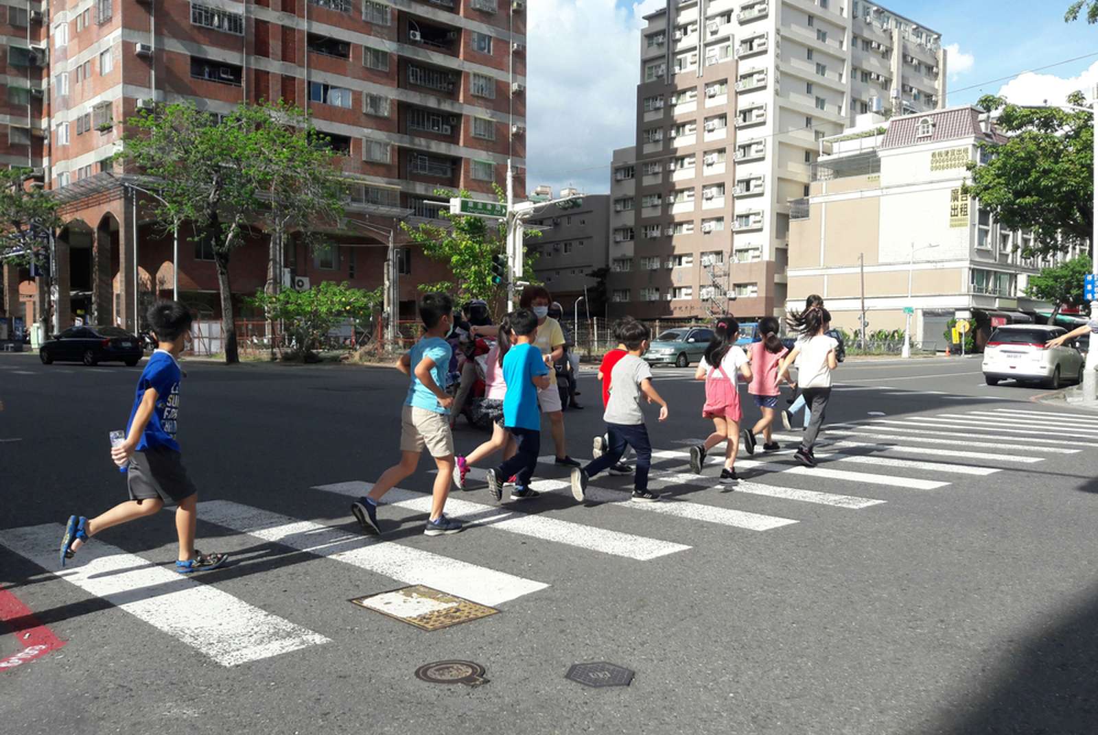 道路設計-還我特色公園行動聯盟-特公盟-兒童-道路平權-行人地獄-交通-城市規劃-人本交通