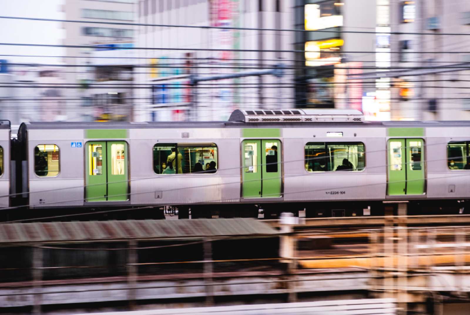 東京-地產開發商-鐵道-住商混合市鎮-鐵道城市-公共運輸-大眾運輸-步行城市-自行車城市-行人地獄-人本交通
