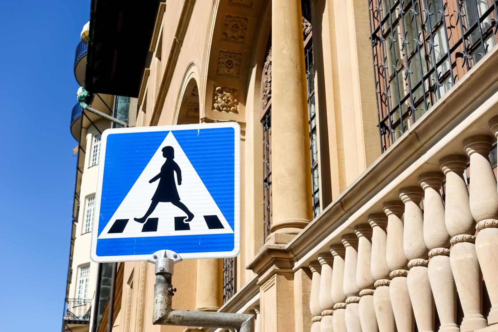 瑞典-交通安全-汀威爾-Claes Tingvall-Sweden-零死亡願景-Vision Zero-行人-行人地獄-行人安全-交通政策-政府-城市-城市治理-城市規劃-道路規劃