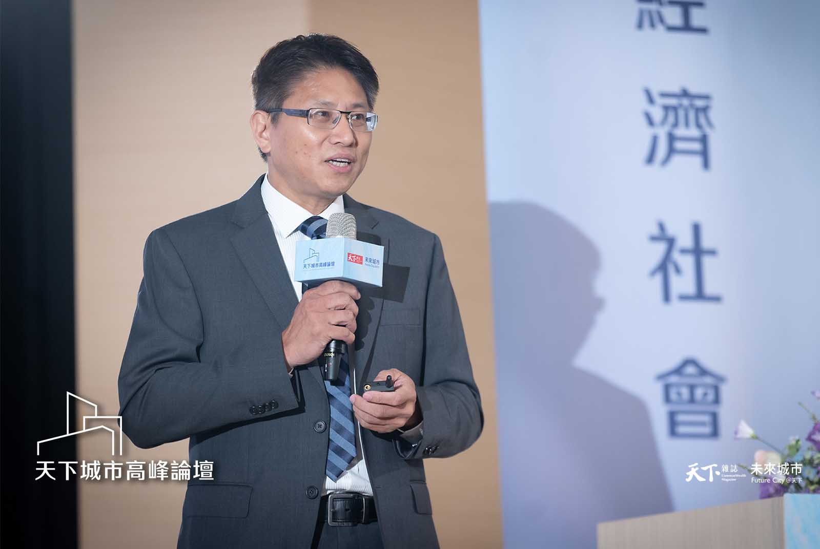 鴻海-台積電-智慧城市-電動巴士-減碳-CityGPT-高雄-人工智慧-產業升級-製造業
