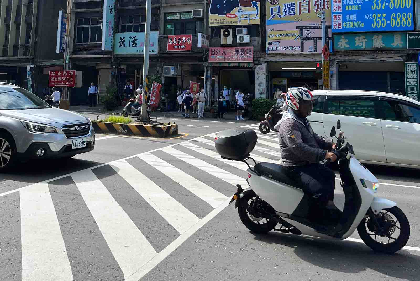 交通-台灣-機車-考駕照-無照駕駛-車禍-青少年-道路安全-駕駛教育-訓練-駕訓班-交通安全教育