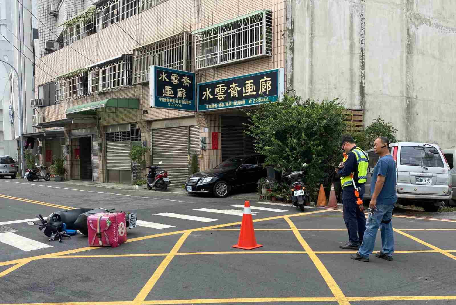 交通-台灣-超速-停車再開-嘉義市-車禍-雲端圖資系統-道路安全-降速-碰撞構圖-數位化-交通安全-智慧城市-警察-警察局