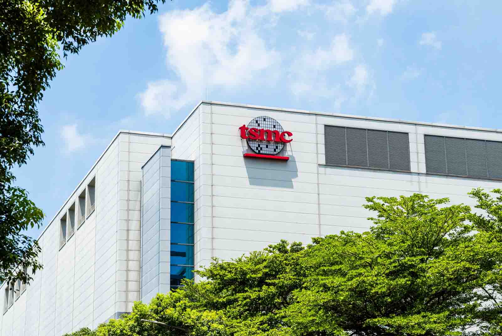 黃仁勳-張忠謀-科技業-台積電-竹子天花板-輝達-晶片-台灣-夜市-TSMC-NVIDIA-企業-合作-商業-破產