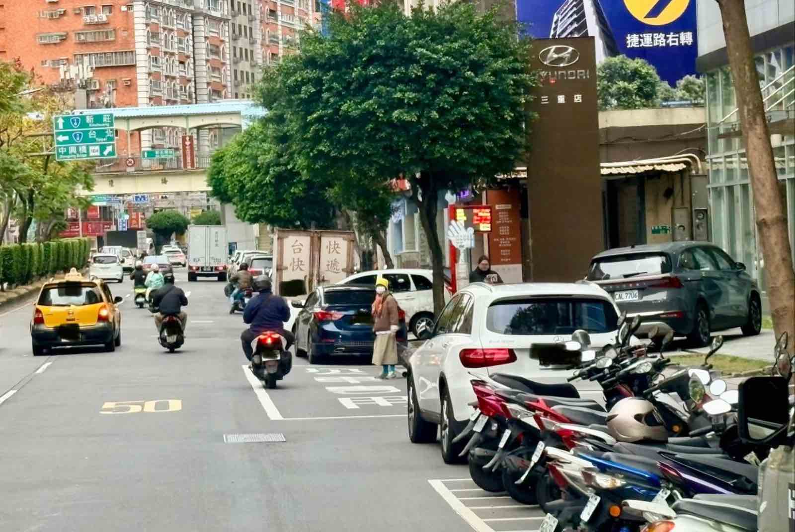公車事故-駕駛缺工-公車司機-違規停車-交通安全-道路安全-台灣交通
