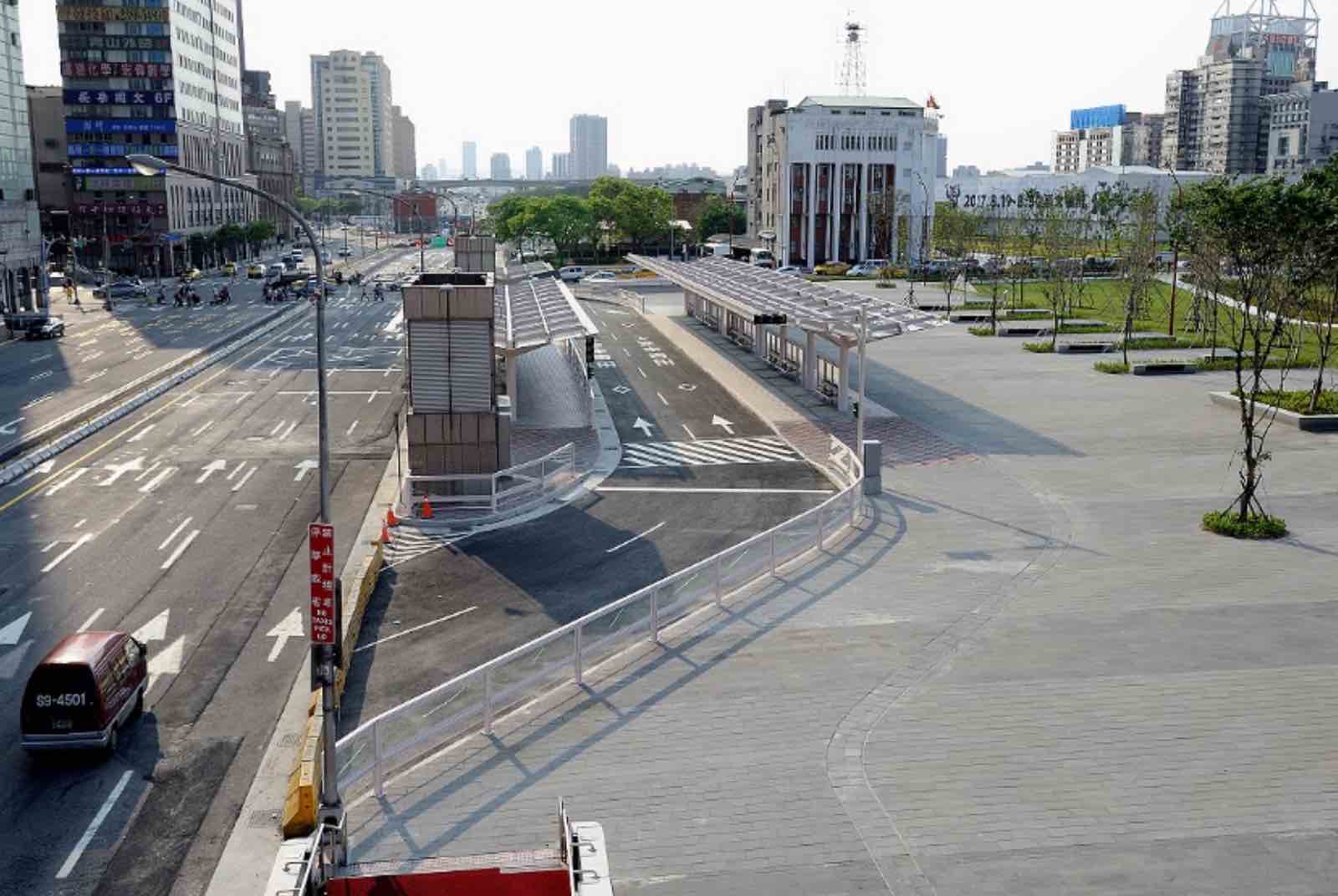 公車安全-科技執法-違停取締-公車站牌-班距調整-交通安全-駕駛訓練