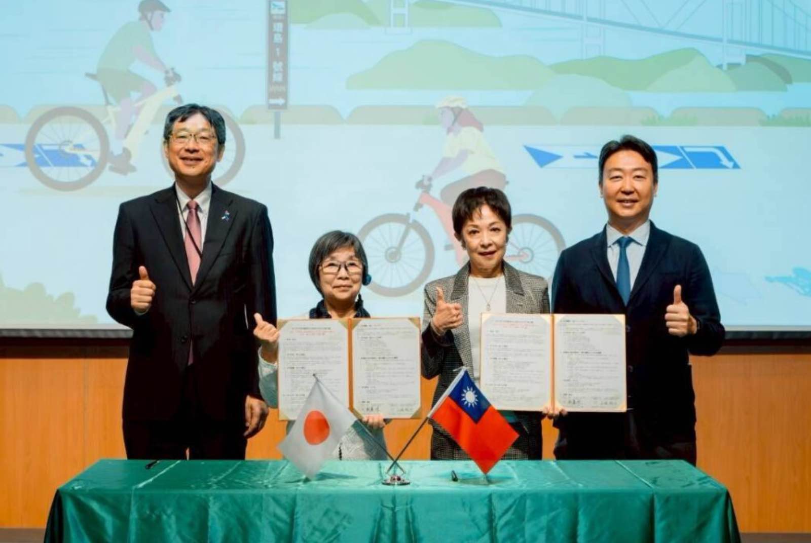 交通安全-騎乘教育-公車專用道-逆向騎行-腳踏車-道路設計-日本金澤市
