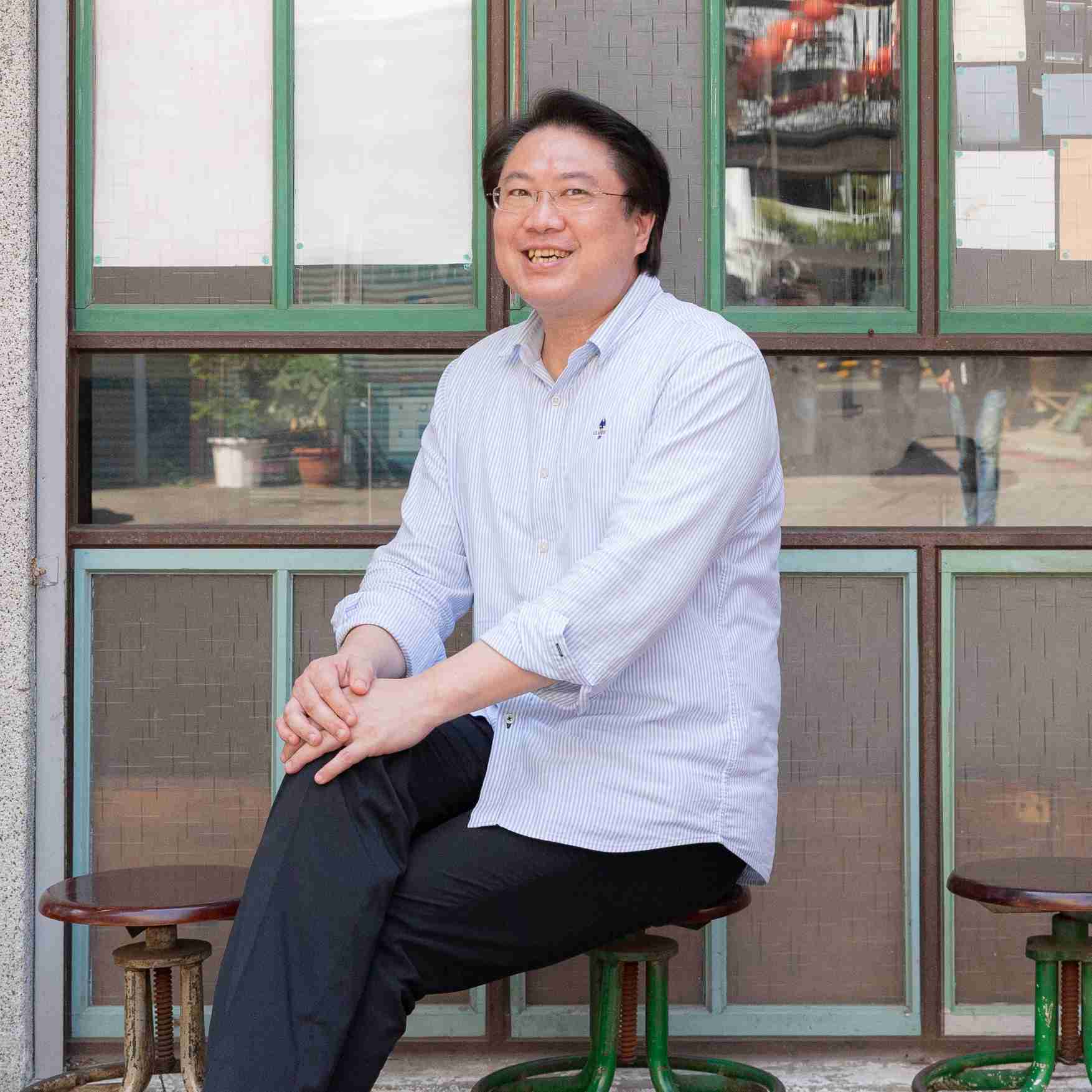 林右昌